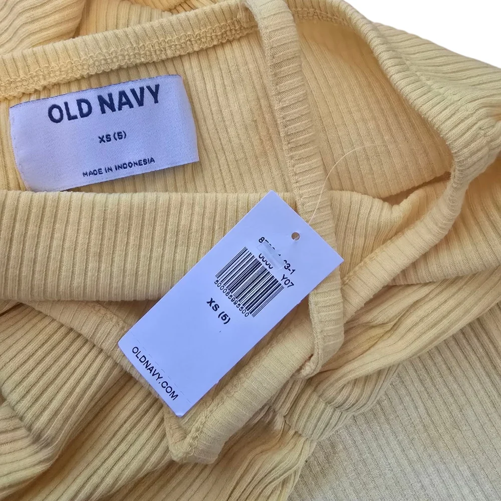 3/$15 Old Navy Girls Yellow Romper Size XS